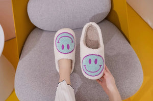 Smiley Slippers white/Lt. blue/purple